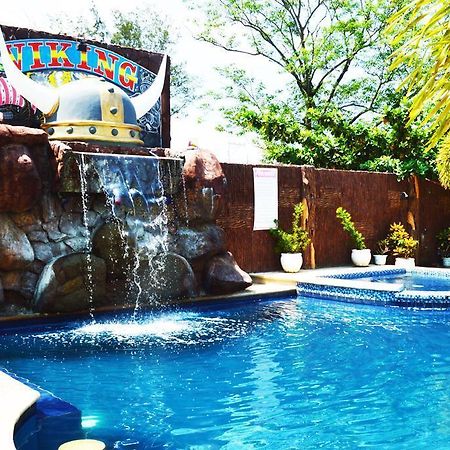 אולונגפו Viking Resort מראה חיצוני תמונה